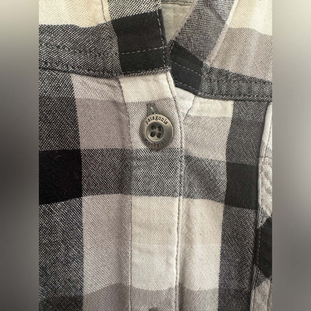 🌟 Classic Patagonia Organic Cotton Flannel Button Down Shirt - Size 4 / Small - Picture 6 of 7